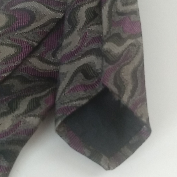 Bellissimo Men's Tie Purple with black and gray print - Picture 3 of 6